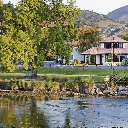 Riverside Villa - In The City By The River! Nelson Exterior photo