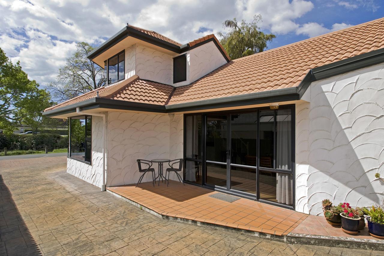Riverside Villa - In The City By The River! Nelson Exterior photo