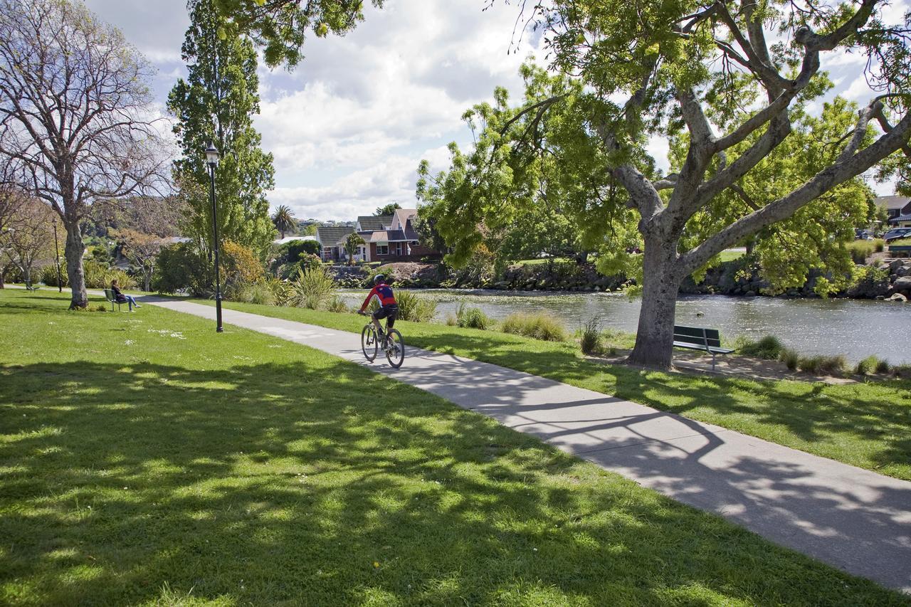 Riverside Villa - In The City By The River! Nelson Exterior photo