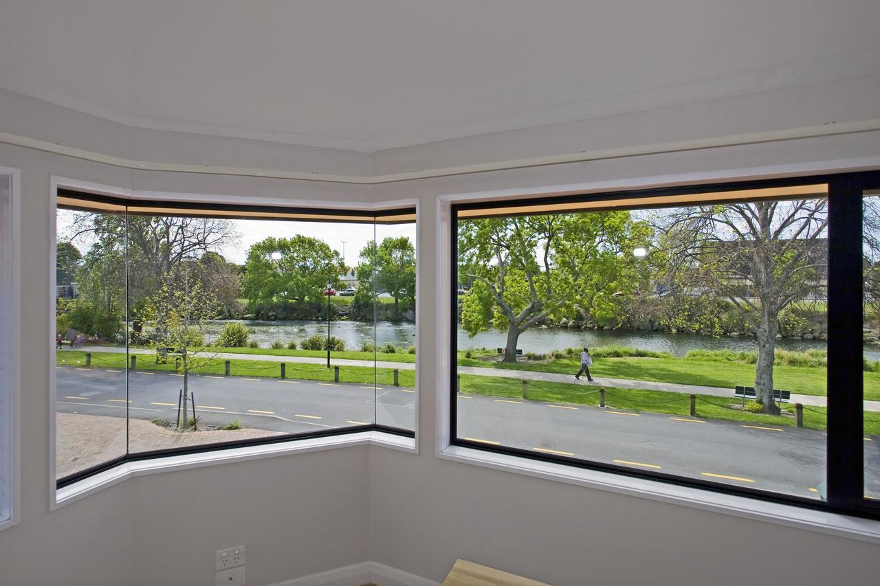 Riverside Villa - In The City By The River! Nelson Exterior photo